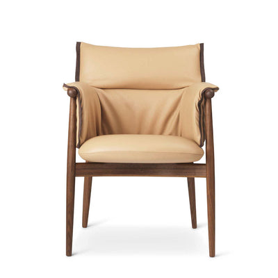 E005 Embrace Armchair by Carl Hansen & Son - Additional Image - 1