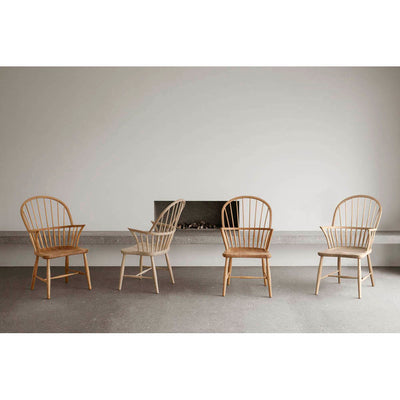 FH38 Windsor Chair by Carl Hansen & Son - Additional Image - 10