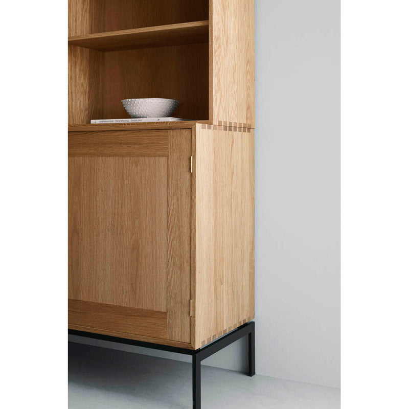 FK63 Deep Cabinet with Legs by Carl Hansen & Son - Additional Image - 2