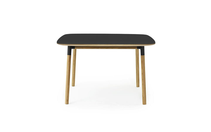 Form 47"x 47" Black/Oak Table
