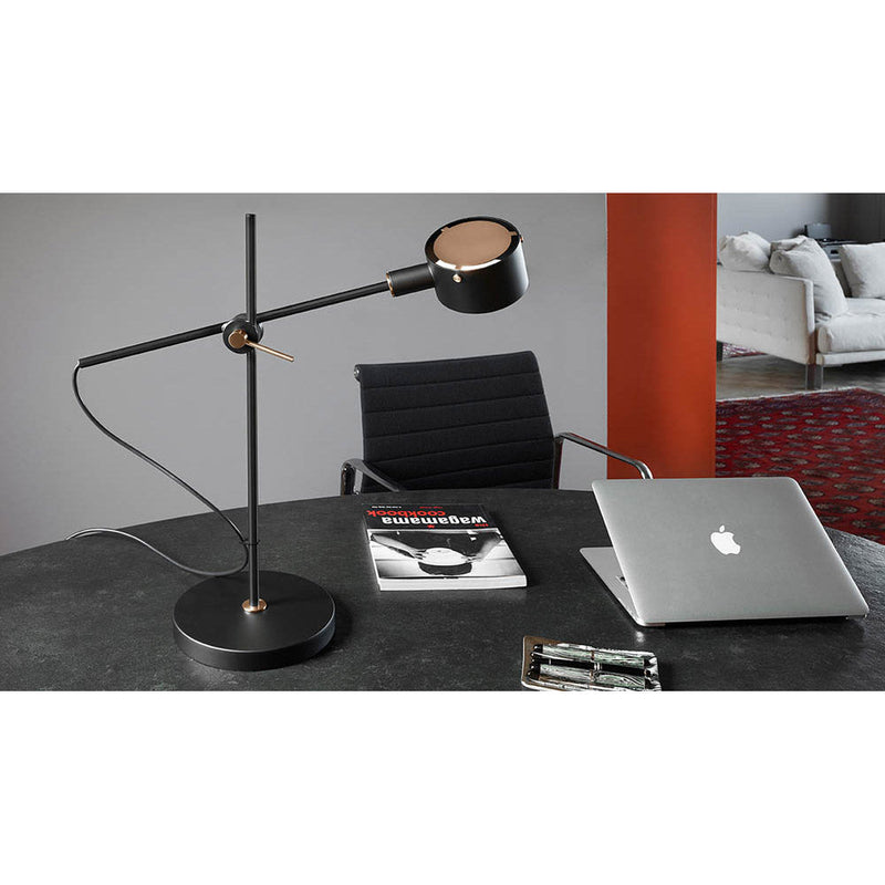 G.O. - 252 Table Lamp by Oluce Additional Image - 2