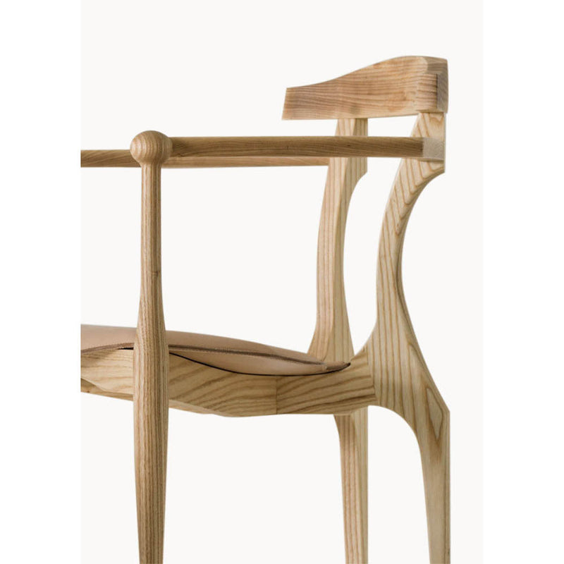 Gaulino Easy Chair by Barcelona Design - Additional Image - 1