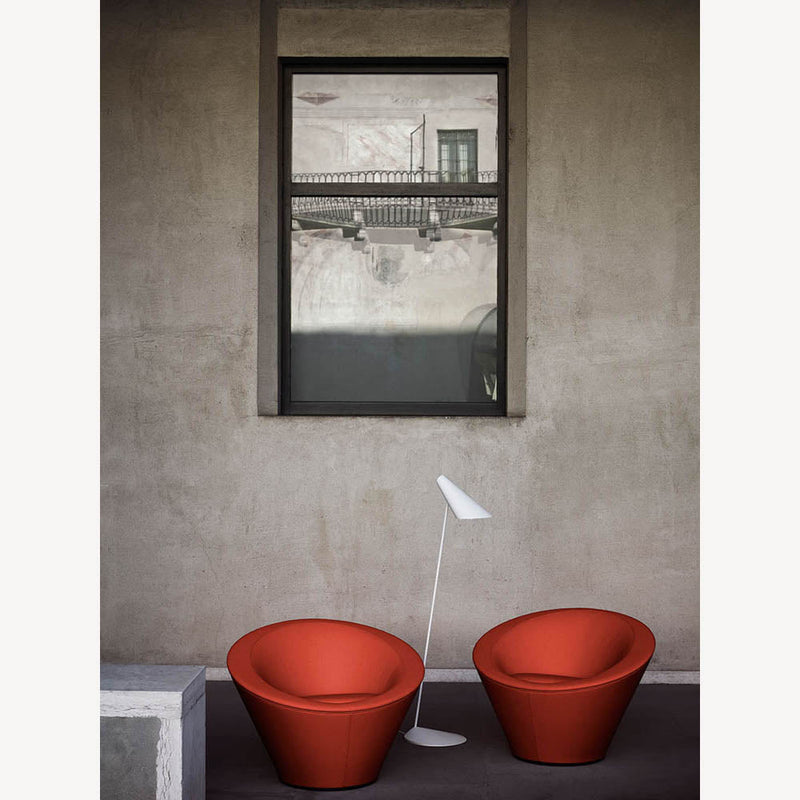 Girola Armchair by Tacchini - Additional Image 3
