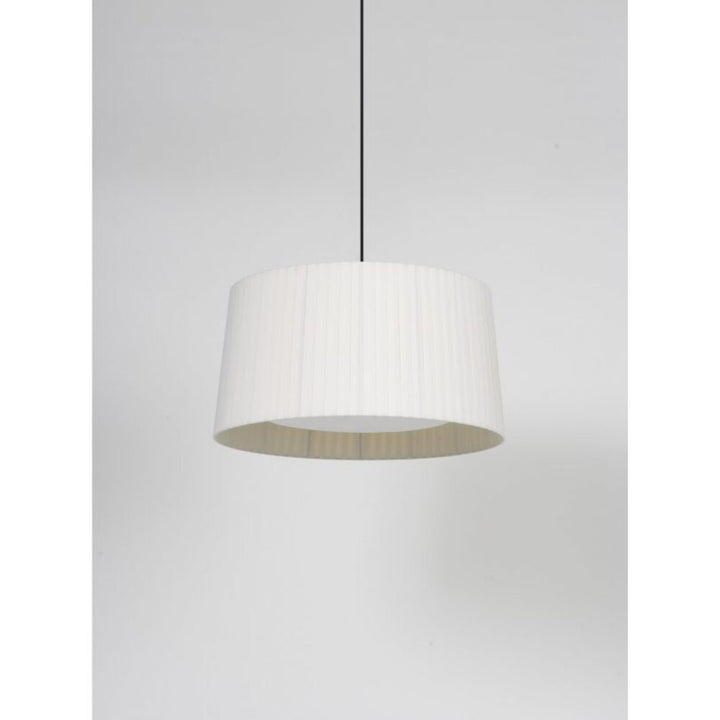 GT6 Pendant Lamp by Santa & Cole