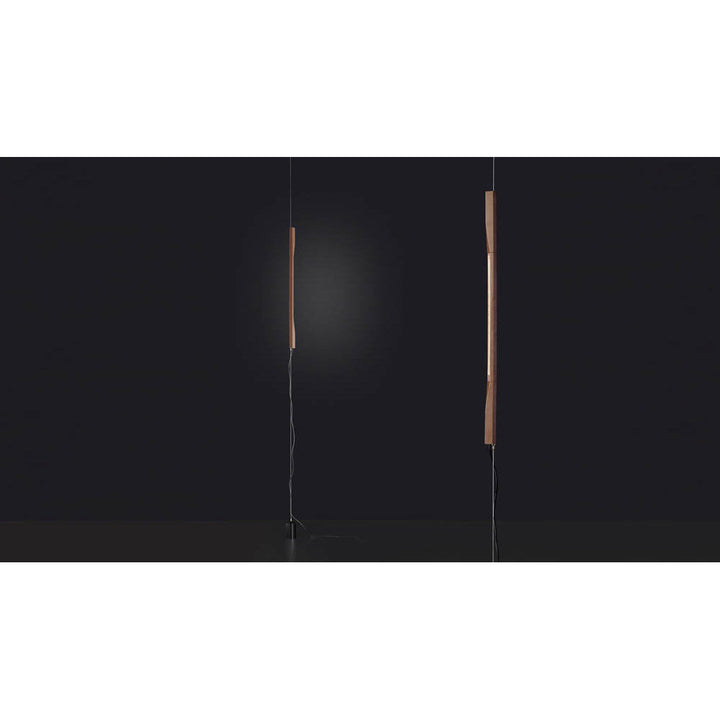 Ilo Vertical Suspension Lamp by Oluce