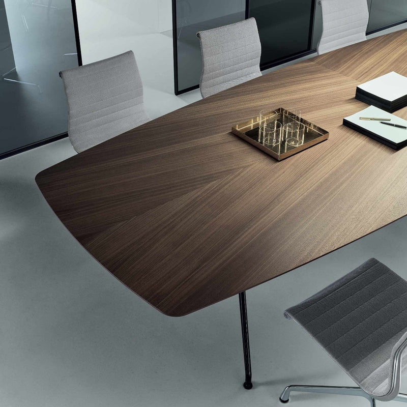 Manta Office Table by Rimadesio