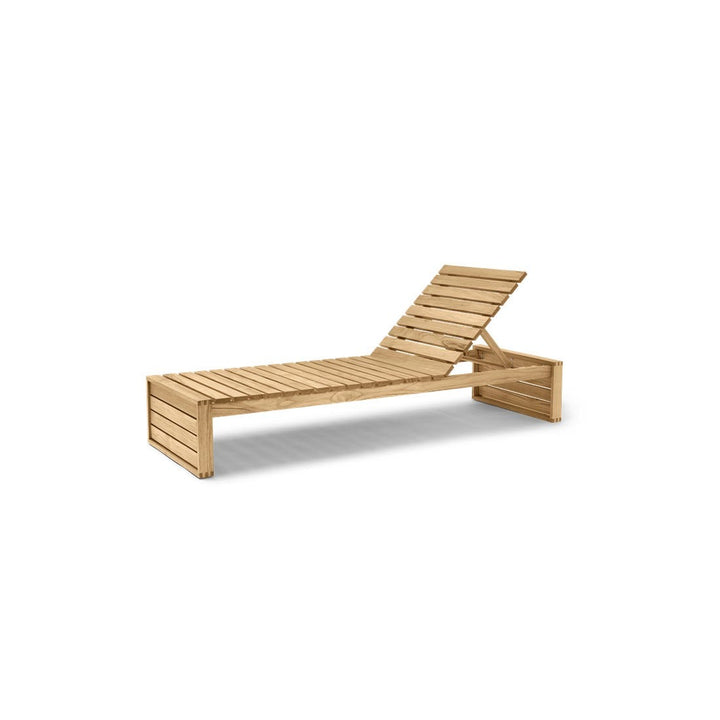 Quick Ship BK14 Outdoor Sunbed by Carl Hansen & Son