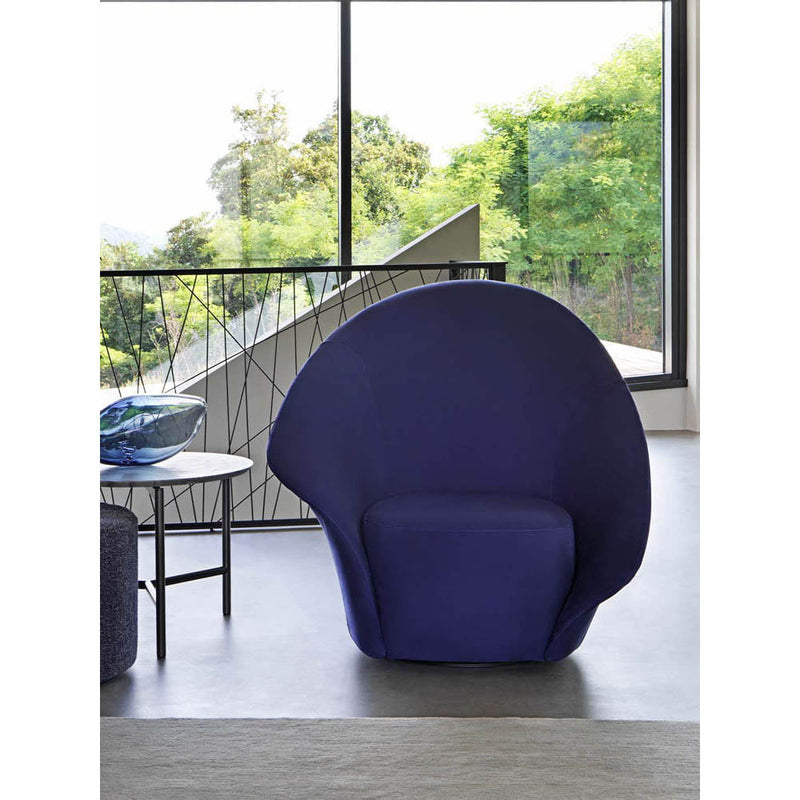 Lilia Small Armchair by Flou Additional Image - 2