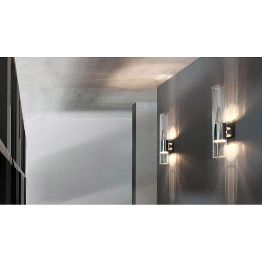 Line Wall Lamp by Oluce