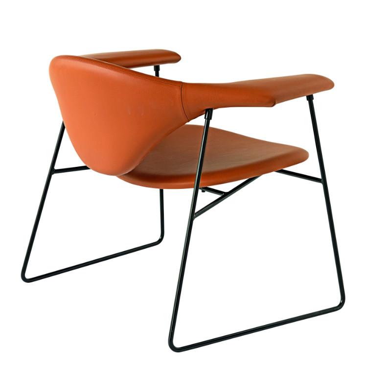 Masculo Sled Base Lounge Chair by Gubi