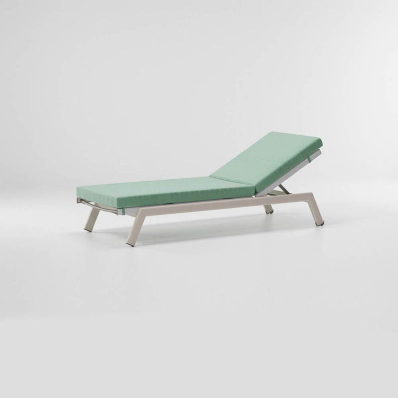 Molo Deckchair With Small Wheels By Kettal Additional Image - 1
