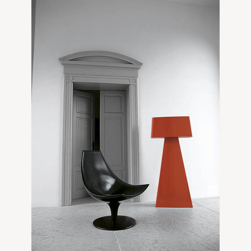 Moon Armchair by Tacchini - Additional Image 3