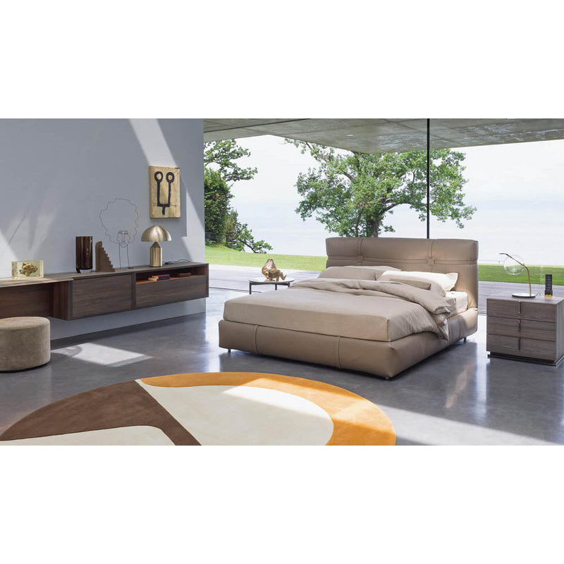 New Bond Double Bed by Flou