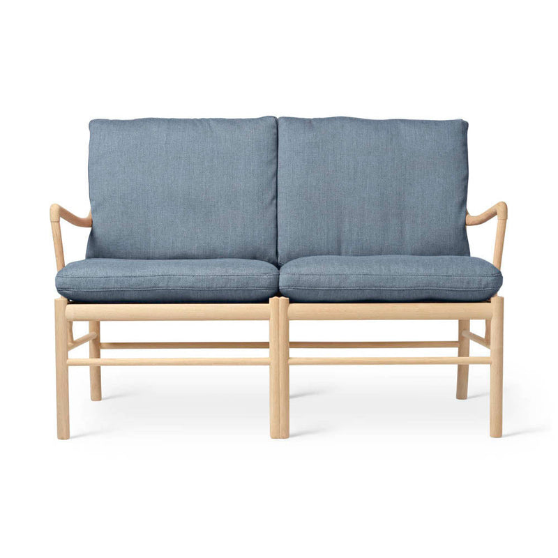 OW149-2 Colonial Sofa by Carl Hansen & Son - Additional Image - 8