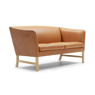 OW602 Sofa by Carl Hansen & Son - Additional Image - 1