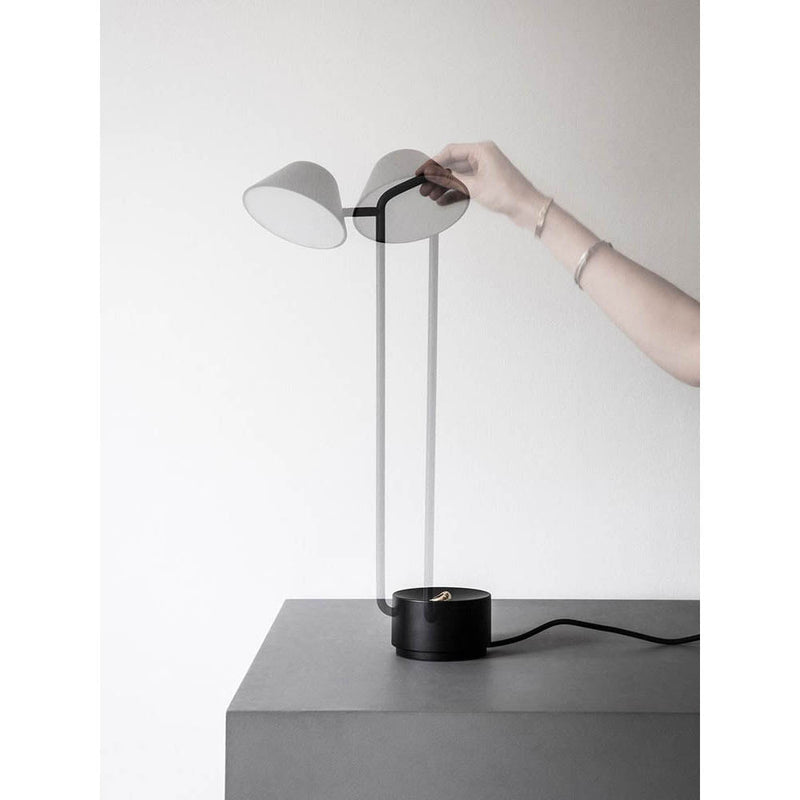 Peek Table Lamp by Audo Copenhagen - Additional Image - 2