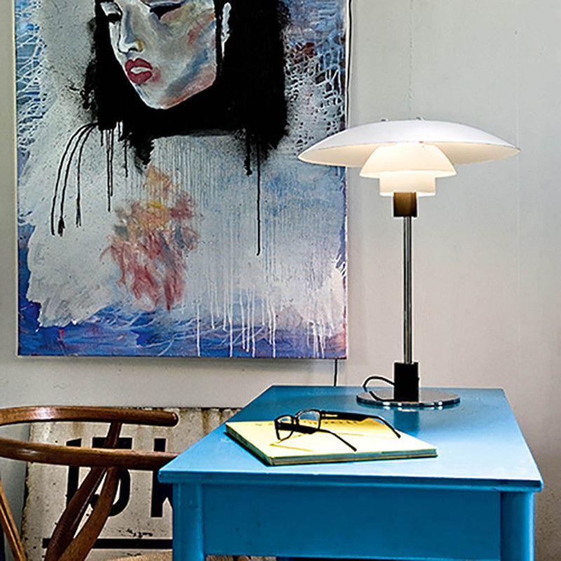 PH 4/3 Table Lamp by Louis Polsen - Additional Image - 1