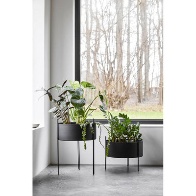 Pidestall Planter by Woud - Additional Image 11