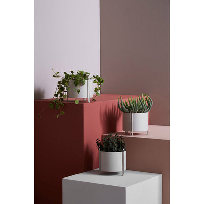 Pidestall Planter by Woud - Additional Image 27