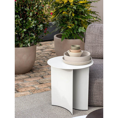 Pierre Outdoor Low Table by Flou Additional Image - 9