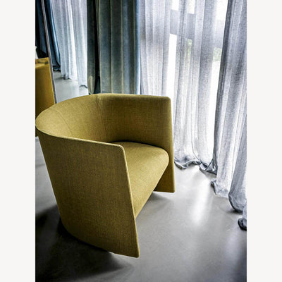 Pisa Armchair by Tacchini - Additional Image 1