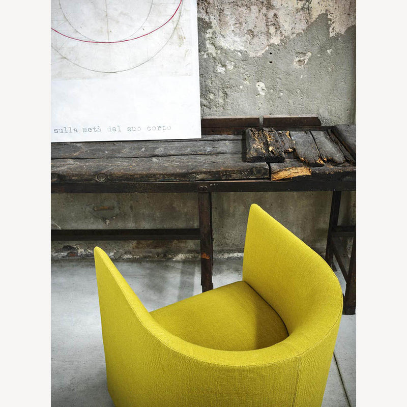 Pisa Armchair by Tacchini - Additional Image 3