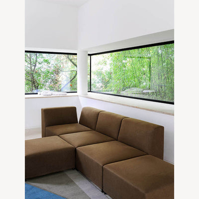 Quadro Sofa by Tacchini - Additional Image 1