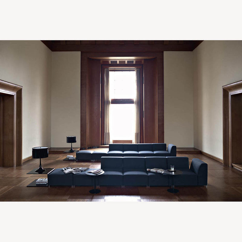 Quadro Sofa by Tacchini - Additional Image 3