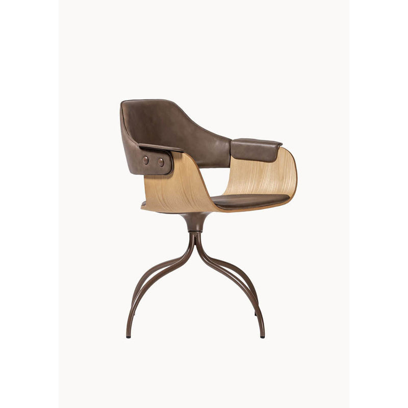 Showtime Chair - Swivel by Barcelona Design