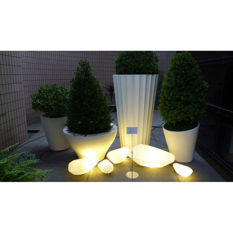 Stones Outdoor Lamp by Oluce Additional Image - 1