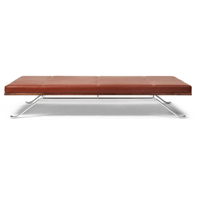 TK8 Daybed by Carl Hansen & Son - Additional Image - 1