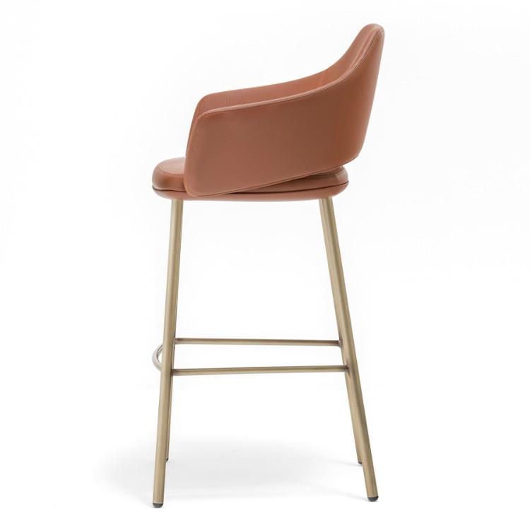 Vic 648 Barstool by Pedrali